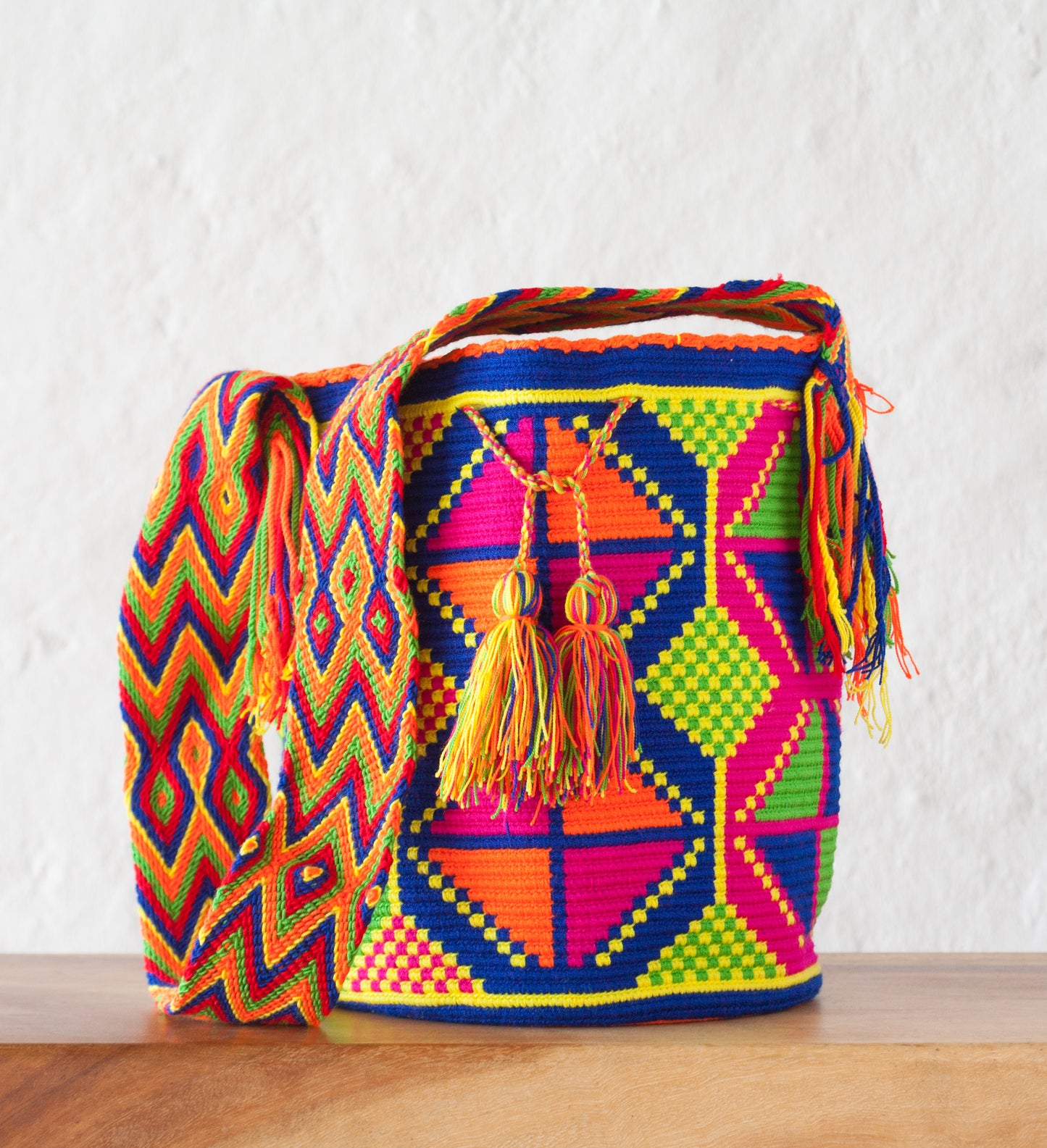 Vistosa Reina (SOLD OUT)