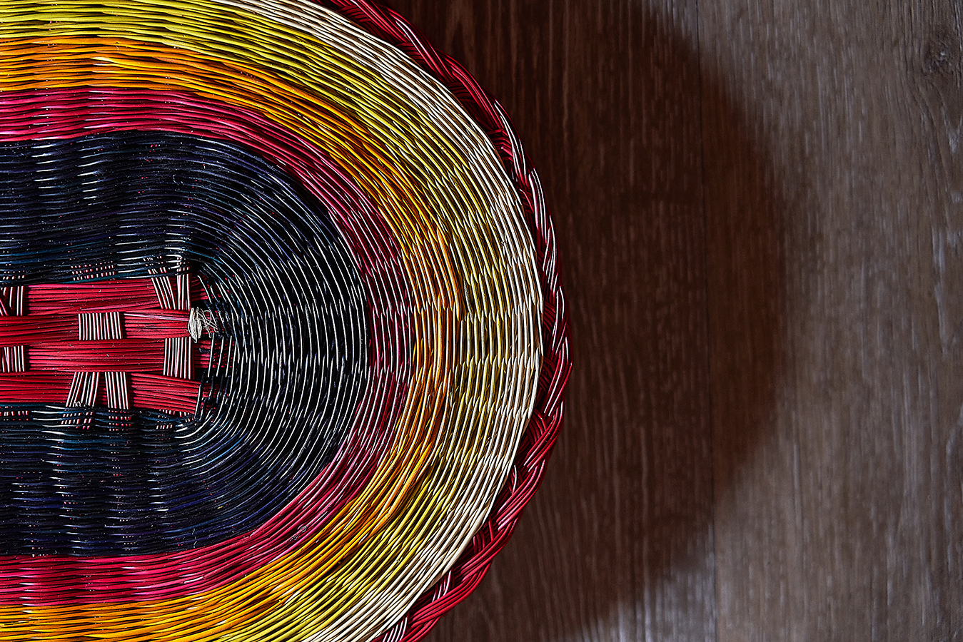 Bounty Kitchenware: Red Woven Placemats (Set of 6)