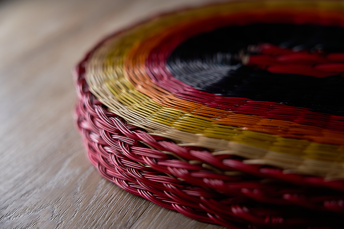 Bounty Kitchenware: Red Woven Placemats (Set of 6)